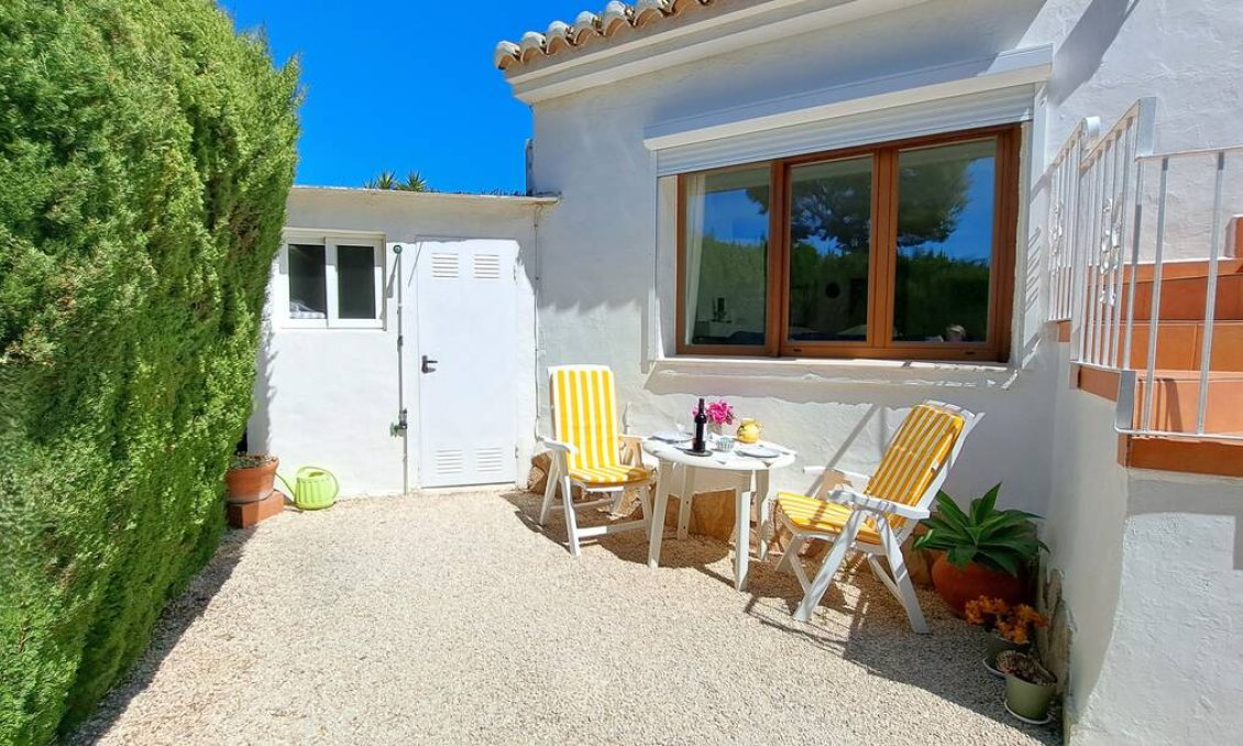 Használt Ingatlanok - Sorház -
Moraira - Costa Blanca