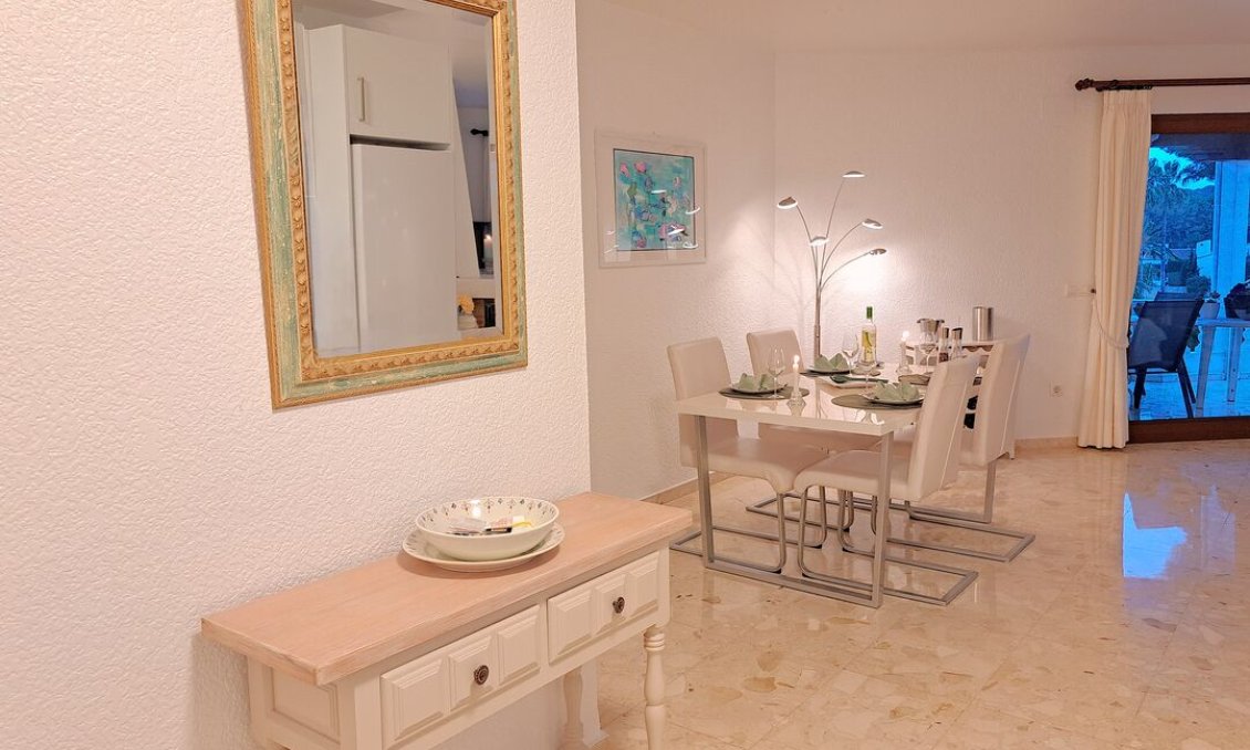 Használt Ingatlanok - Sorház -
Moraira - Costa Blanca