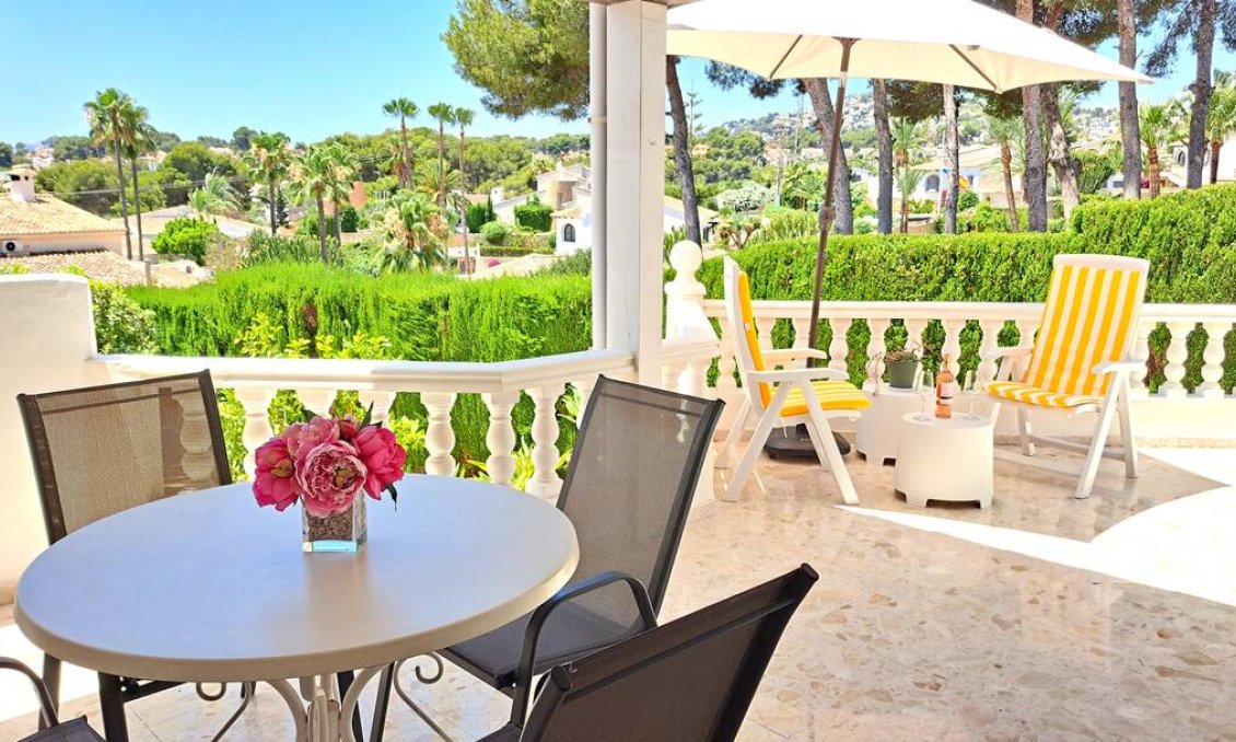 Használt Ingatlanok - Sorház -
Moraira - Costa Blanca