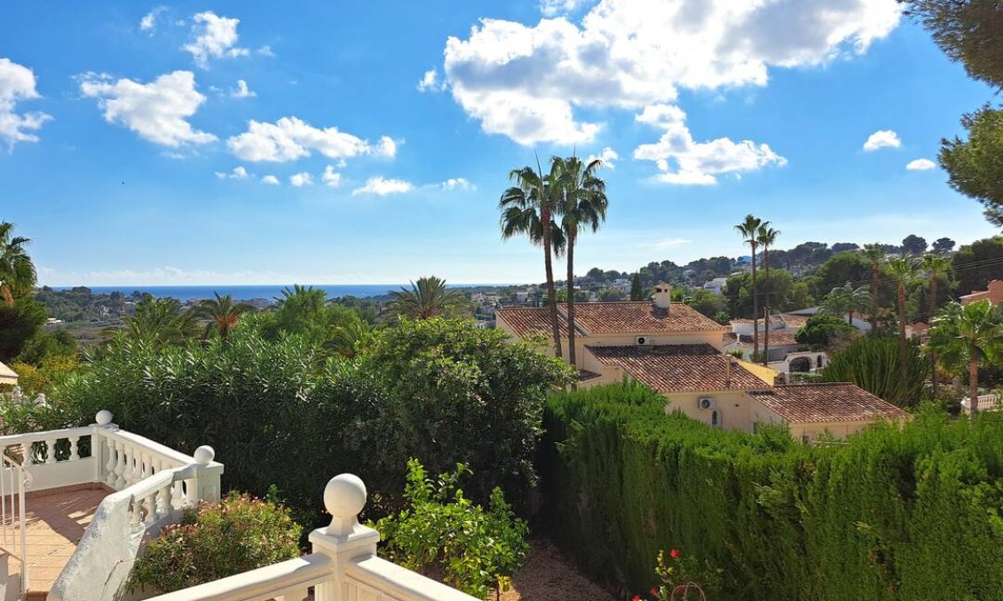 Használt Ingatlanok - Sorház -
Moraira - Costa Blanca