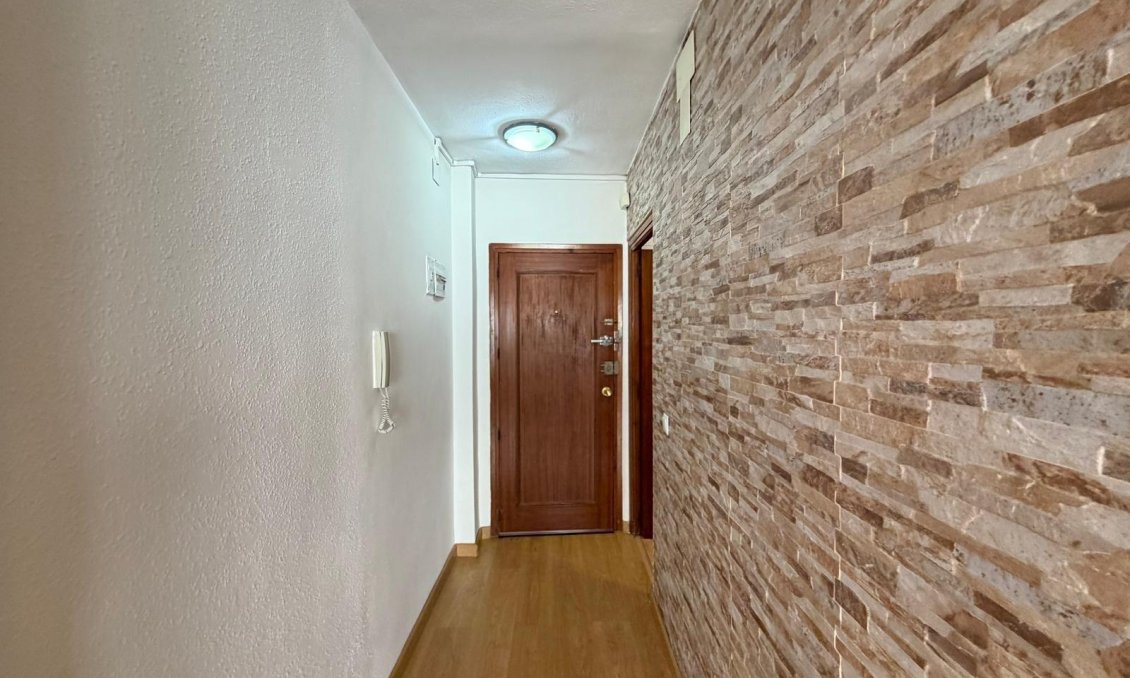 Használt Ingatlanok - Apartman -
Torrevieja - Playa del Cura