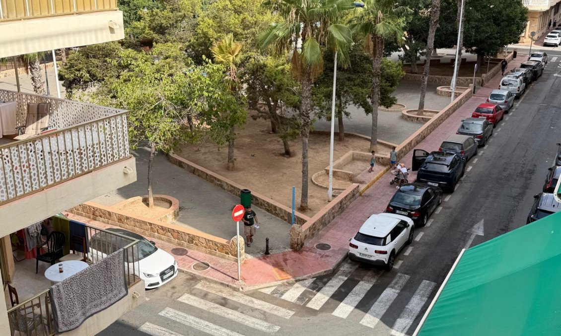 Használt Ingatlanok - Apartman -
Torrevieja - Playa del Cura