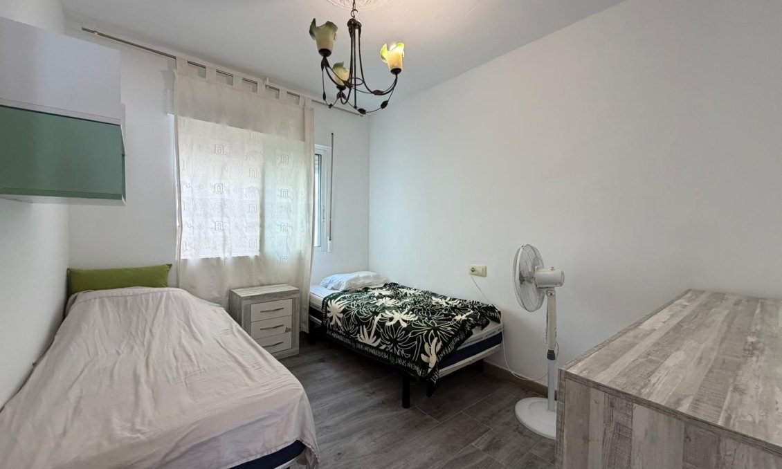 Használt Ingatlanok - Apartman -
Torrevieja - Playa del Cura