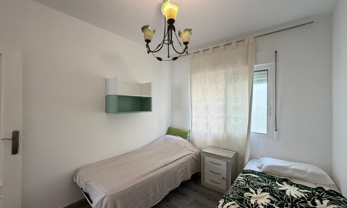 Használt Ingatlanok - Apartman -
Torrevieja - Playa del Cura