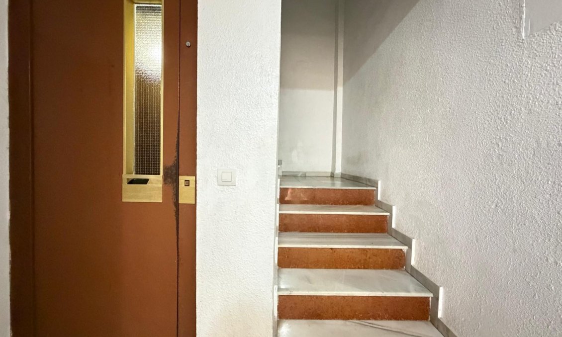 Használt Ingatlanok - Apartman -
Torrevieja - Playa del Cura