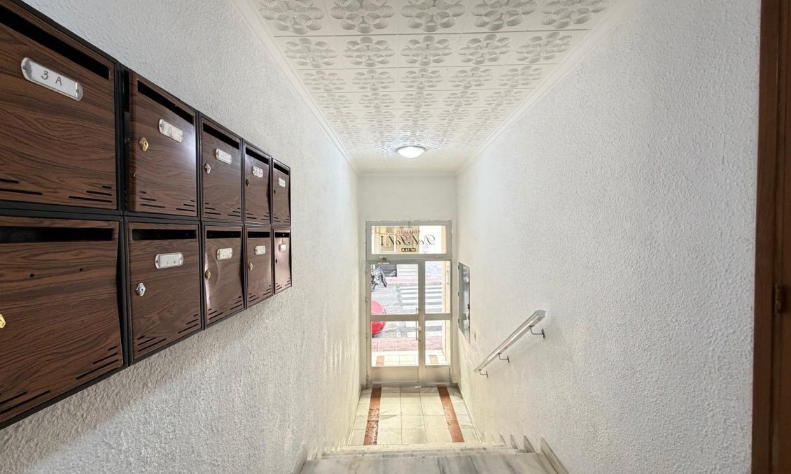 Használt Ingatlanok - Apartman -
Torrevieja - Playa del Cura
