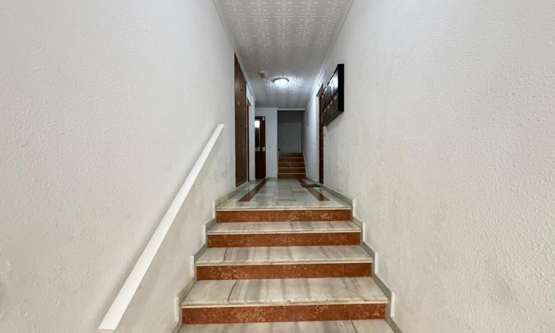 Használt Ingatlanok - Apartman -
Torrevieja - Playa del Cura