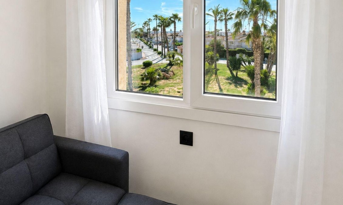 Használt Ingatlanok - Bungaló -
Torrevieja - Carrefour
