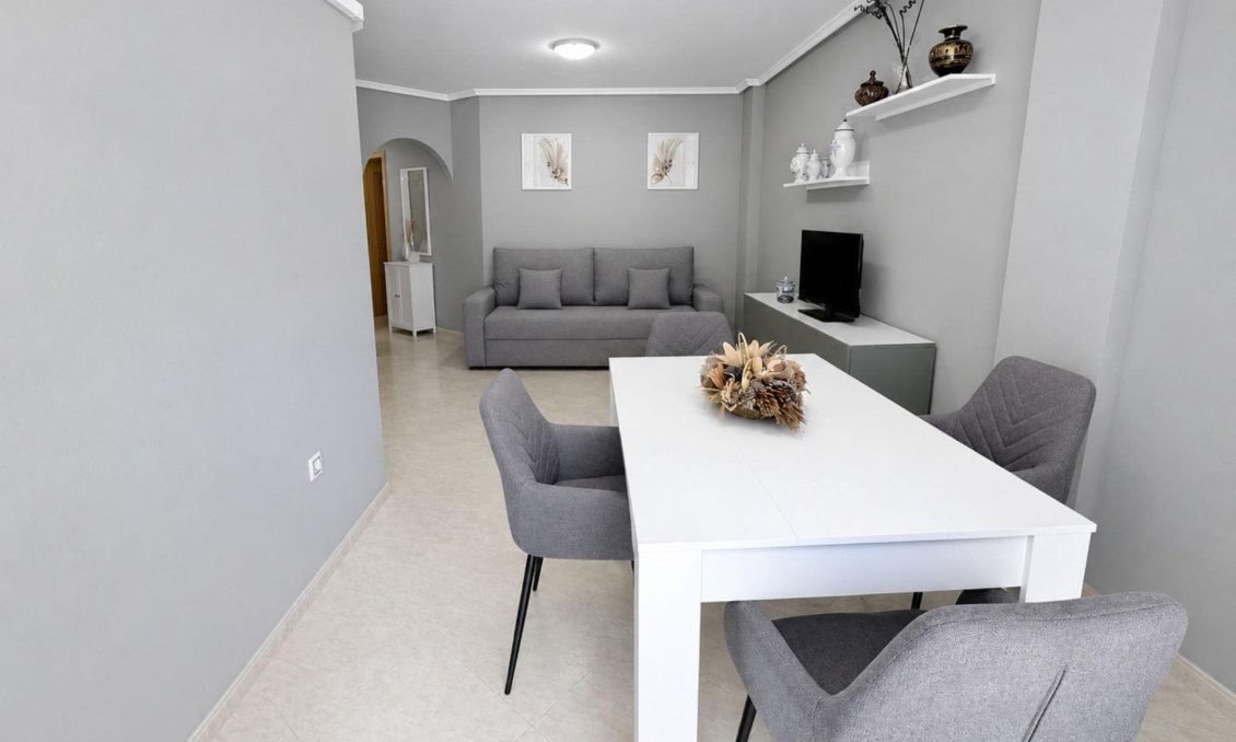 Revente - Appartement -
Torrevieja - Estacion De Autobuses