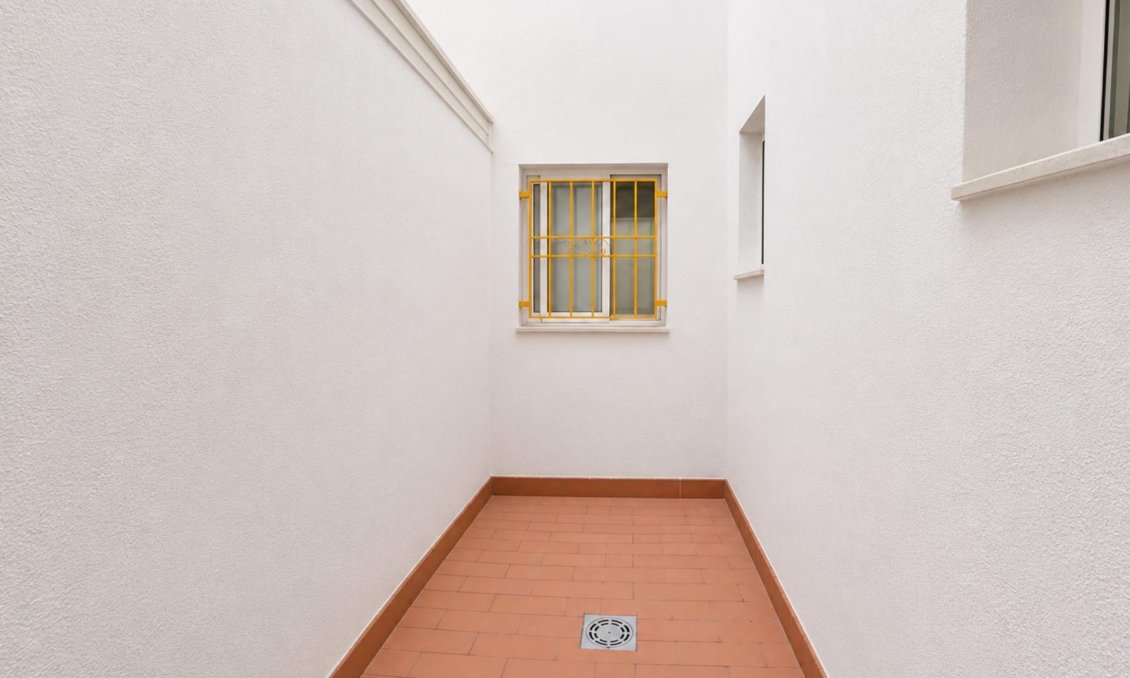 Revente - Appartement -
Torrevieja - Estacion De Autobuses