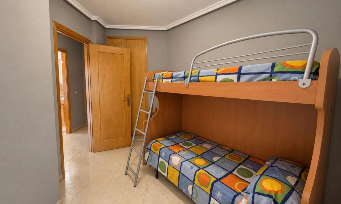Revente - Appartement -
Torrevieja - Estacion De Autobuses