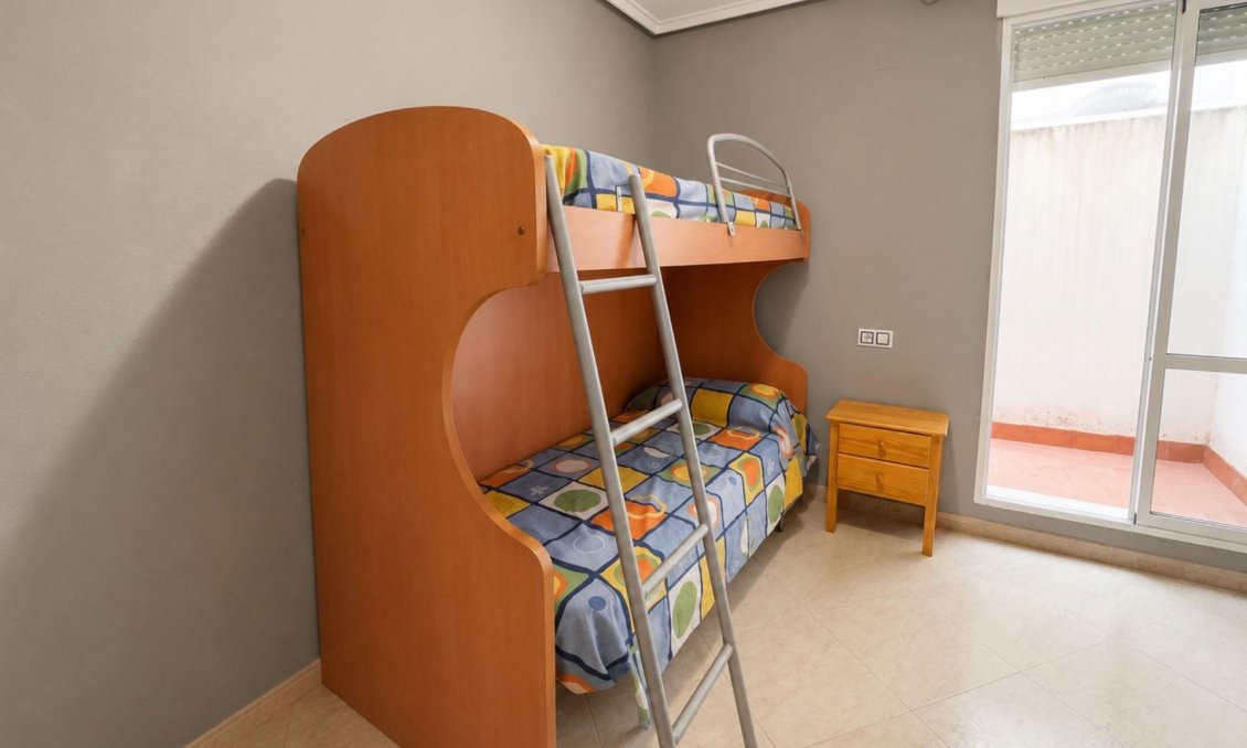 Revente - Appartement -
Torrevieja - Estacion De Autobuses