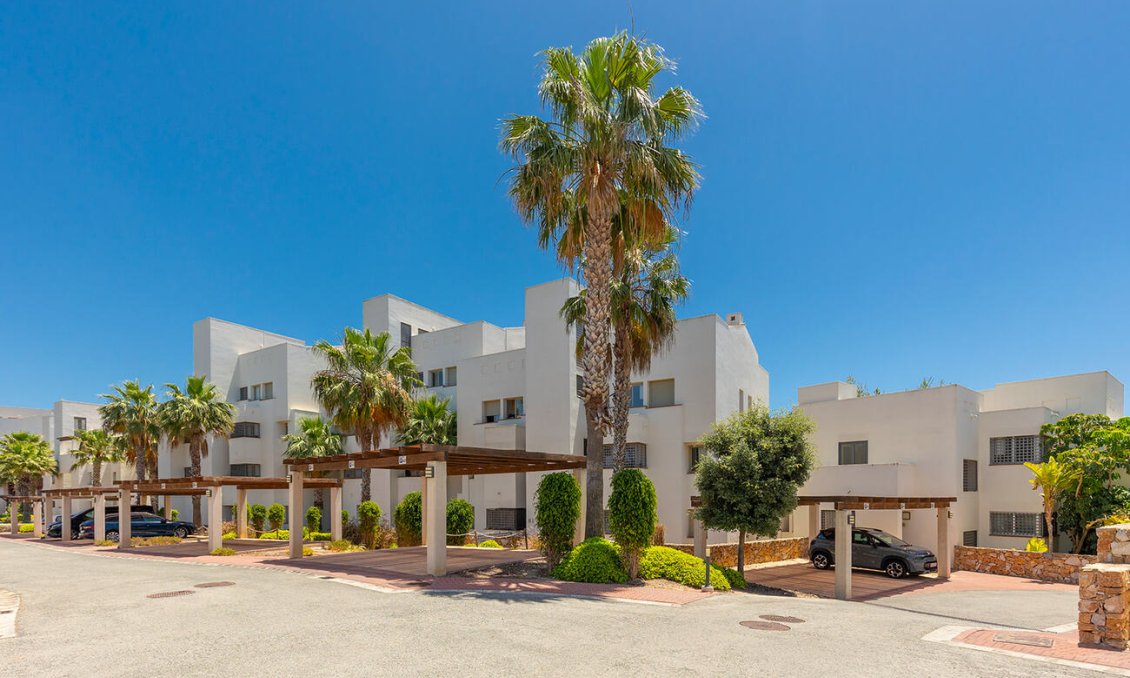 Resale - Apartment -
Orihuela - Las Colinas