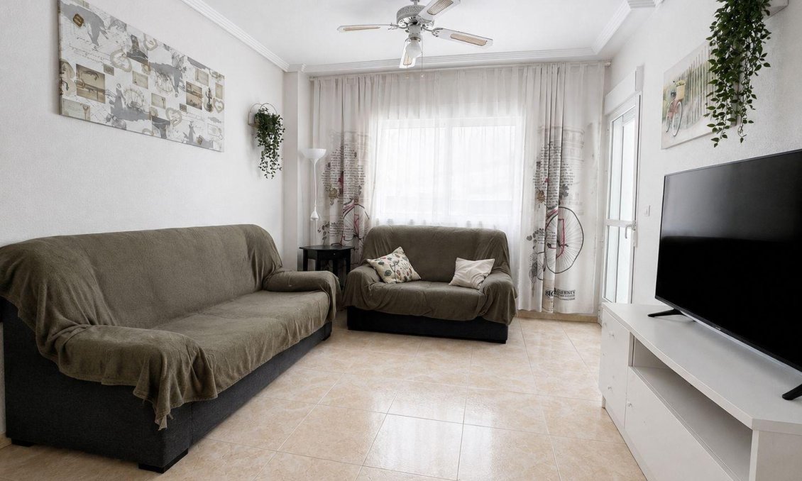 Segunda mano - Apartamento -
Torrevieja - Centro