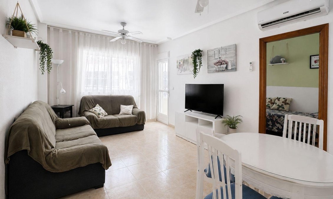 Segunda mano - Apartamento -
Torrevieja - Centro