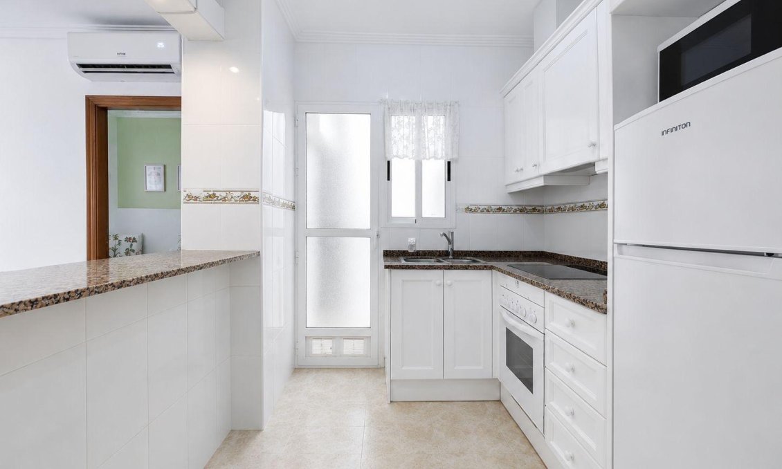 Segunda mano - Apartamento -
Torrevieja - Centro