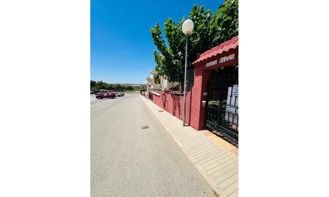 Használt Ingatlanok - Villa -
Orihuela Costa - Los Altos