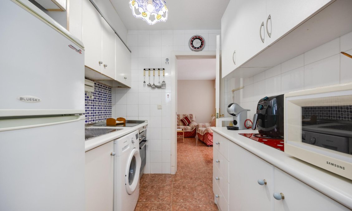 Használt Ingatlanok - Villa -
Torrevieja - El Limonar