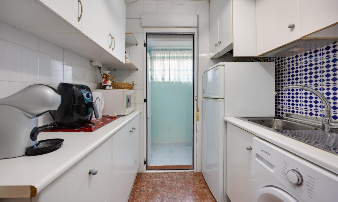 Használt Ingatlanok - Villa -
Torrevieja - El Limonar