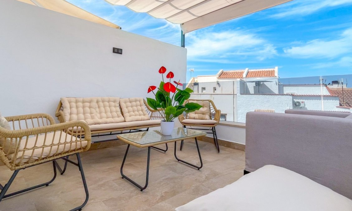 Használt Ingatlanok - Sorház -
Torrevieja - Costa Blanca