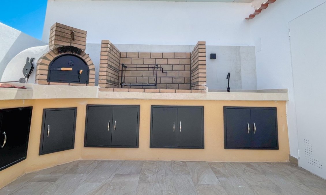 Használt Ingatlanok - Sorház -
Torrevieja - Costa Blanca