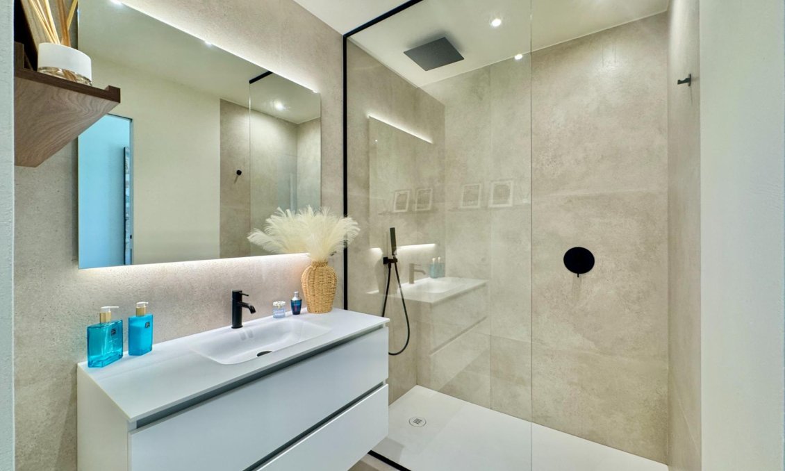 Resale - Apartment -
Orihuela - Las Colinas Golf