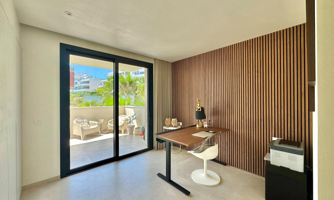 Resale - Apartment -
Orihuela - Las Colinas Golf