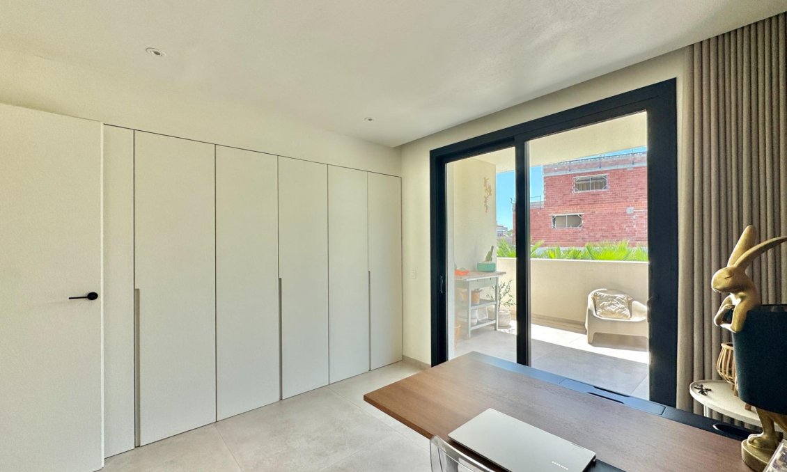 Resale - Apartment -
Orihuela - Las Colinas Golf