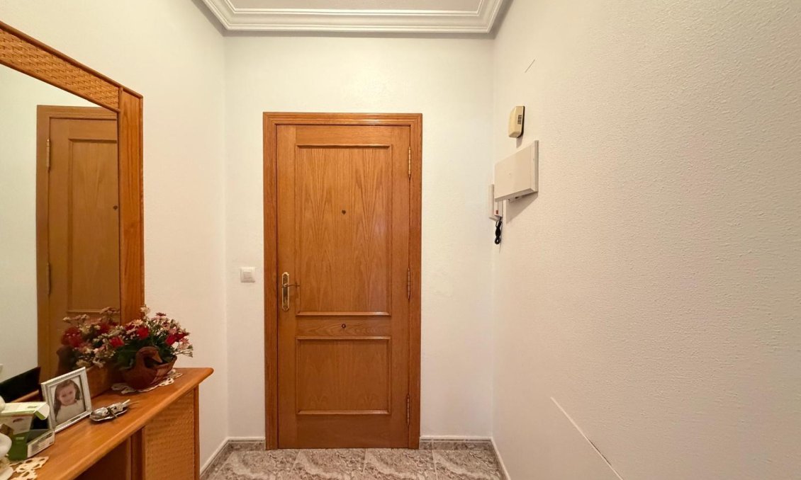 Wiederverkauf - Wohnung -
Torrevieja - Playa del Cura