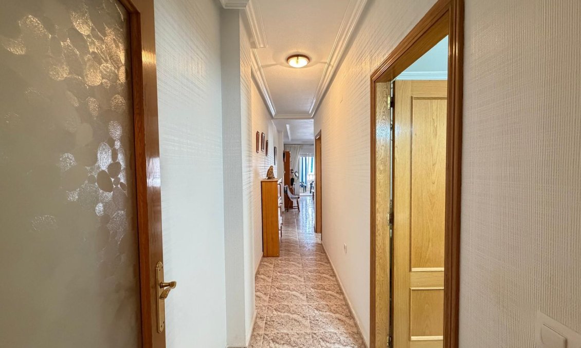 Wiederverkauf - Wohnung -
Torrevieja - Playa del Cura