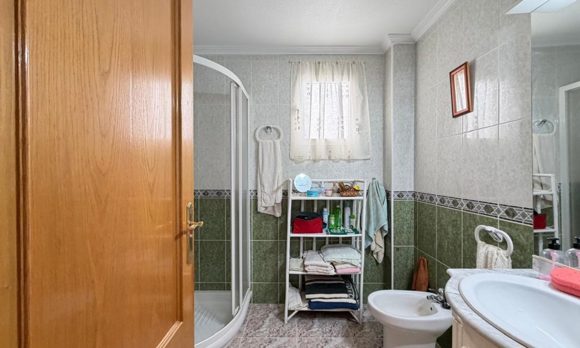 Wiederverkauf - Wohnung -
Torrevieja - Playa del Cura