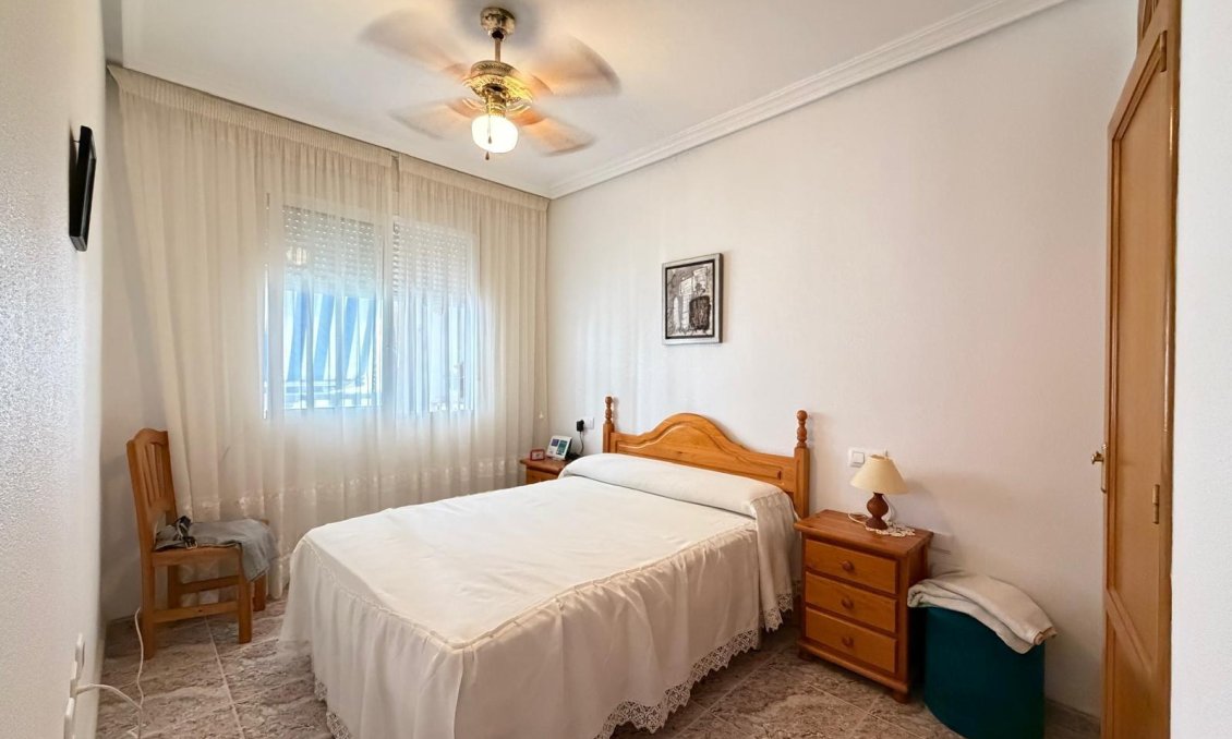Wiederverkauf - Wohnung -
Torrevieja - Playa del Cura