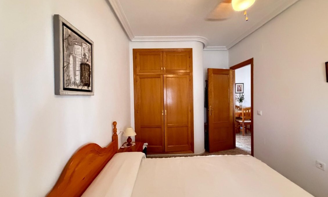 Wiederverkauf - Wohnung -
Torrevieja - Playa del Cura