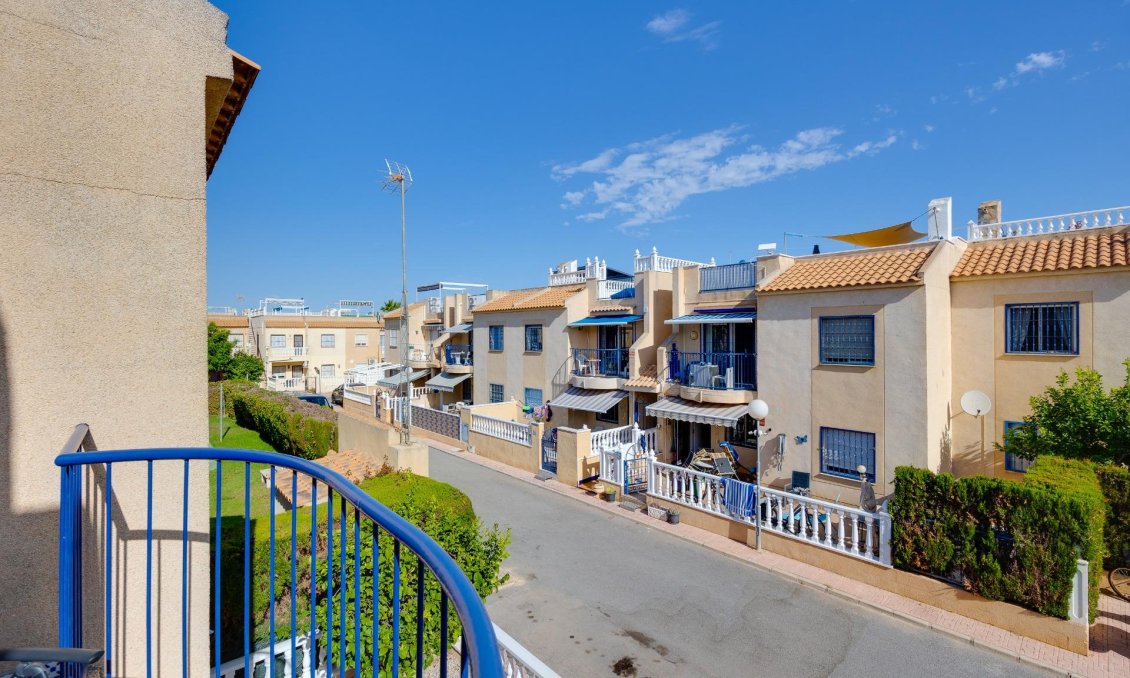 Resale - Bungalow -
Torrevieja - El Chaparral