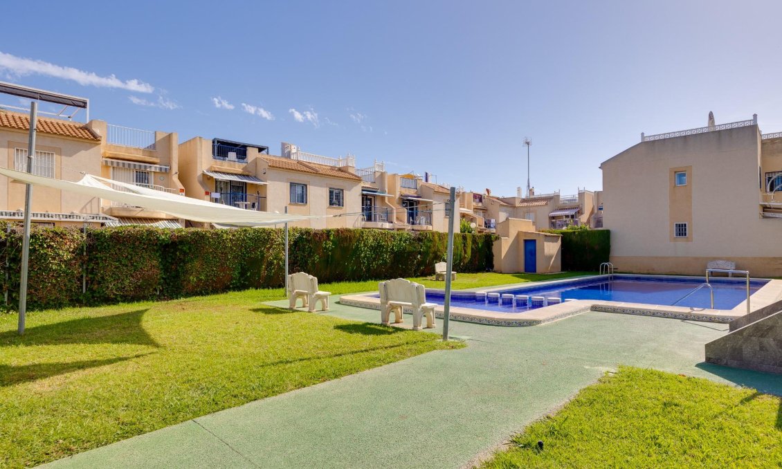 Resale - Bungalow -
Torrevieja - El Chaparral