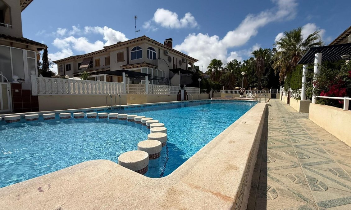Használt Ingatlanok - Bungaló -
Torrevieja - Punta Prima