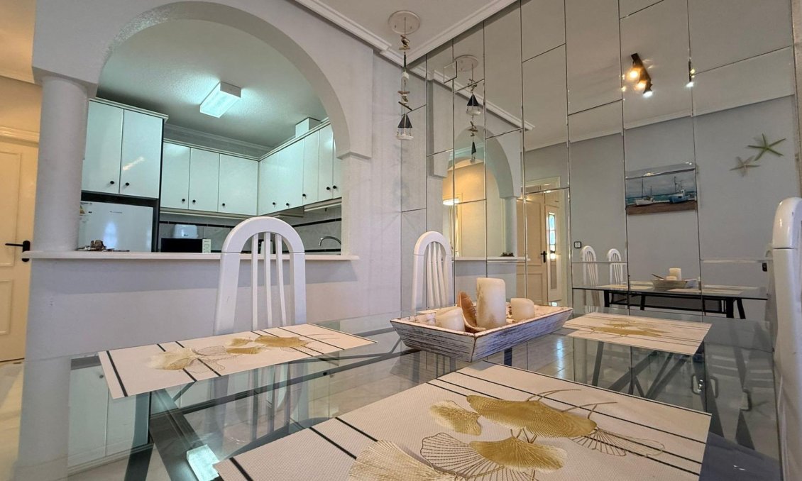 Használt Ingatlanok - Bungaló -
Torrevieja - Punta Prima
