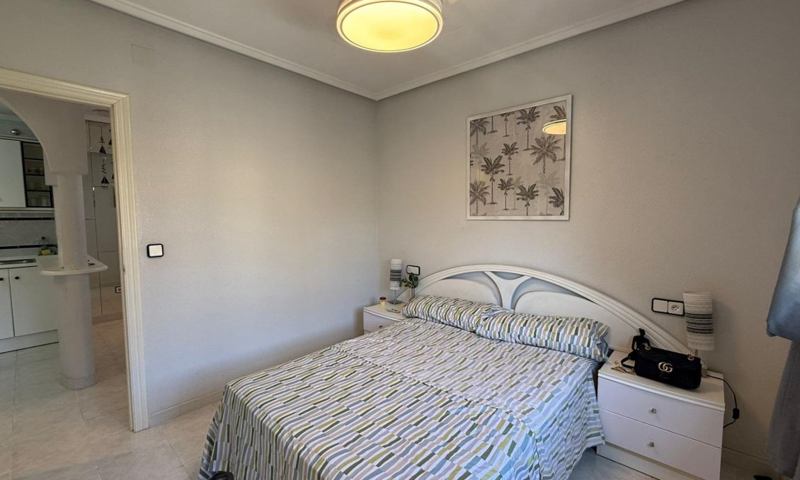 Használt Ingatlanok - Bungaló -
Torrevieja - Punta Prima