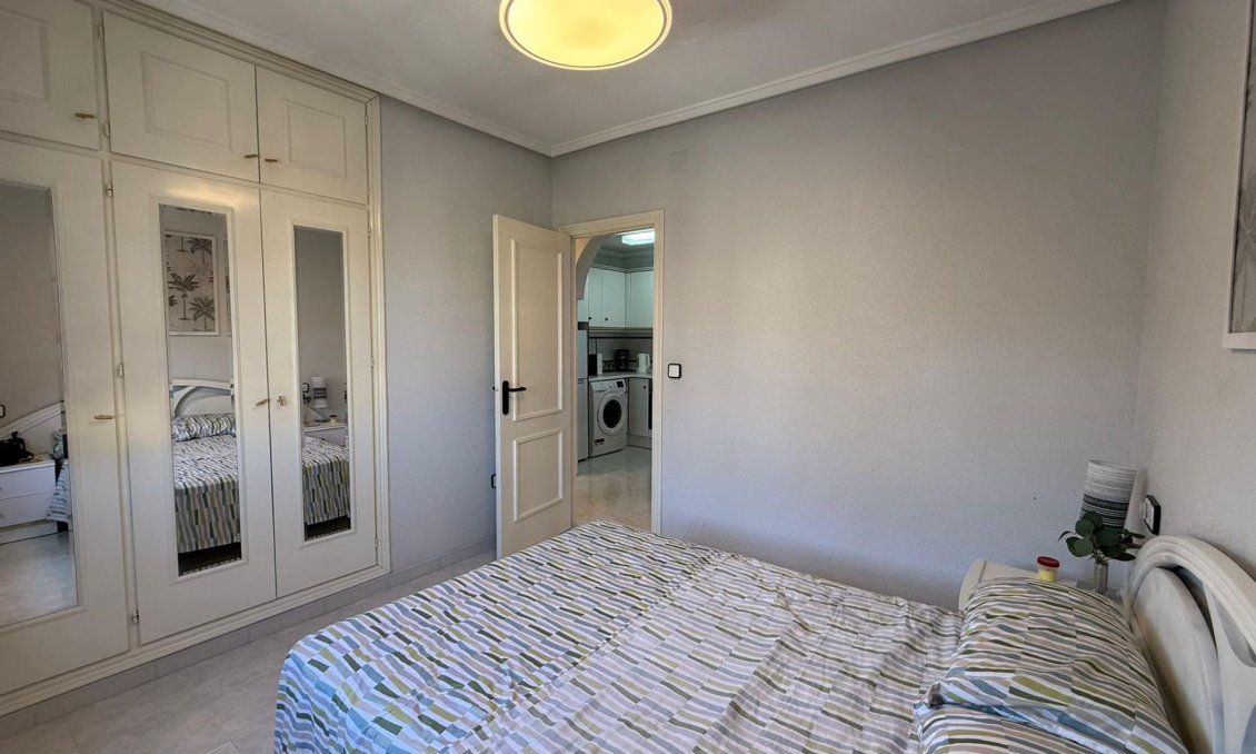 Használt Ingatlanok - Bungaló -
Torrevieja - Punta Prima