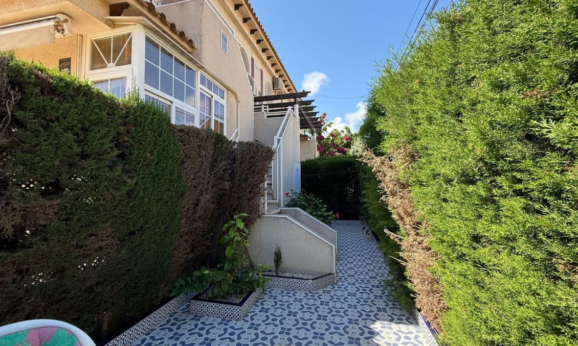 Használt Ingatlanok - Bungaló -
Torrevieja - Punta Prima