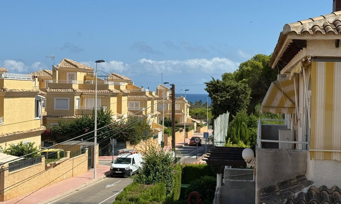Használt Ingatlanok - Bungaló -
Torrevieja - Punta Prima