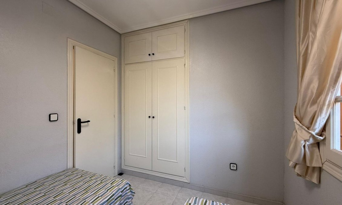 Használt Ingatlanok - Bungaló -
Torrevieja - Punta Prima