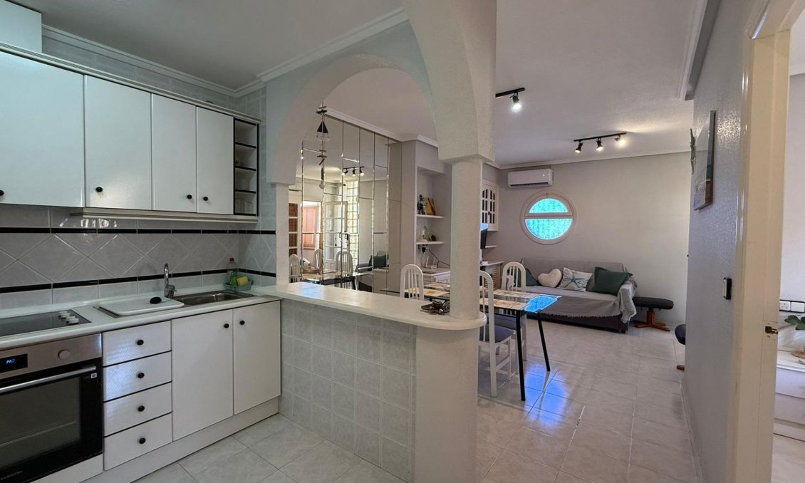 Használt Ingatlanok - Bungaló -
Torrevieja - Punta Prima