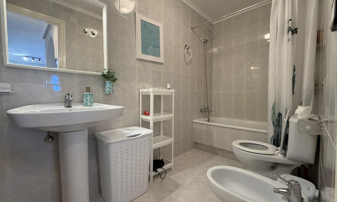 Használt Ingatlanok - Bungaló -
Torrevieja - Punta Prima