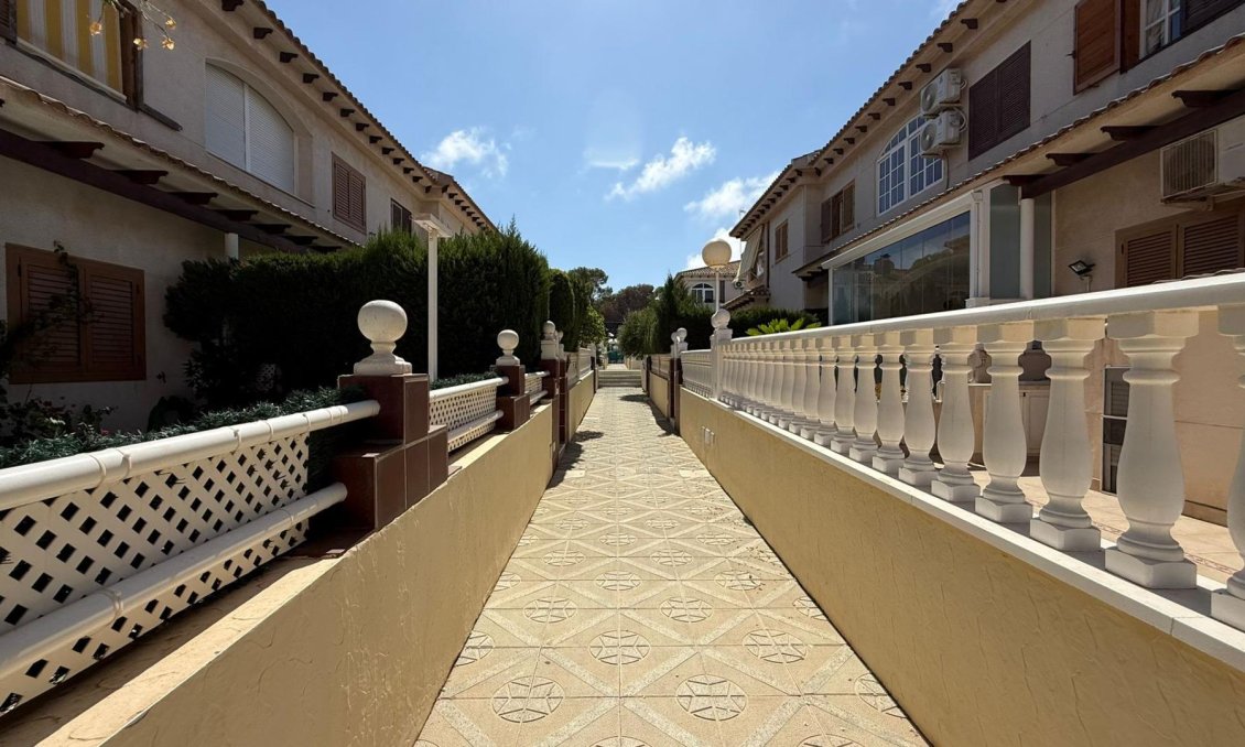 Használt Ingatlanok - Bungaló -
Torrevieja - Punta Prima