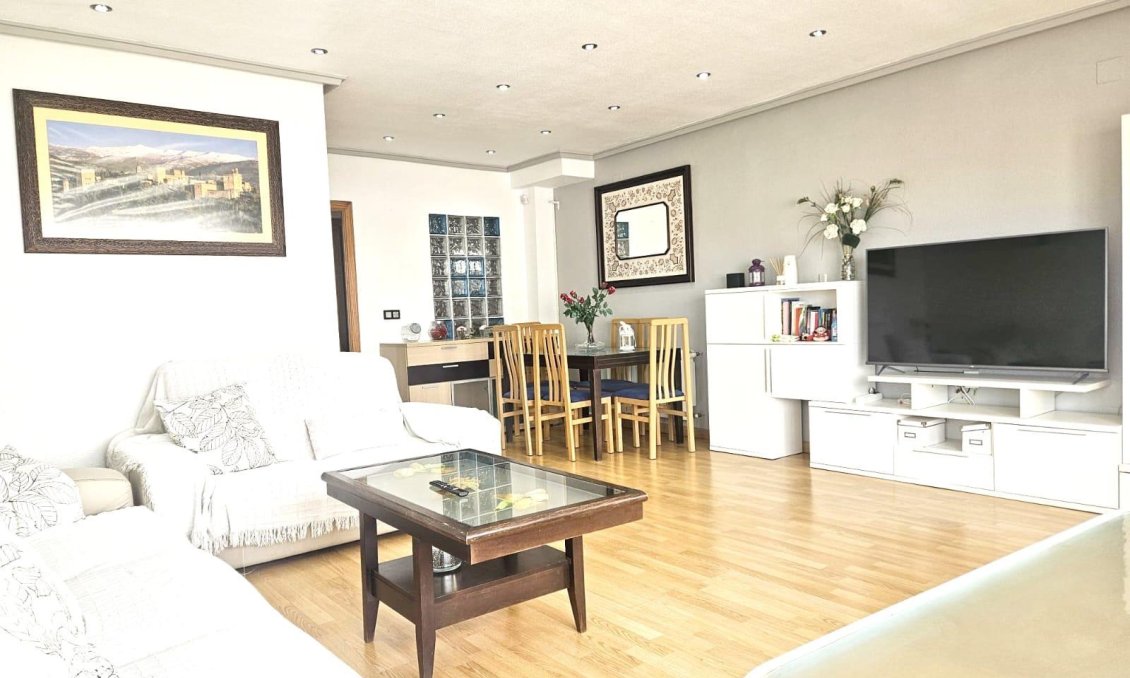 Resale - Townhouse -
Orihuela Costa - Los Altos
