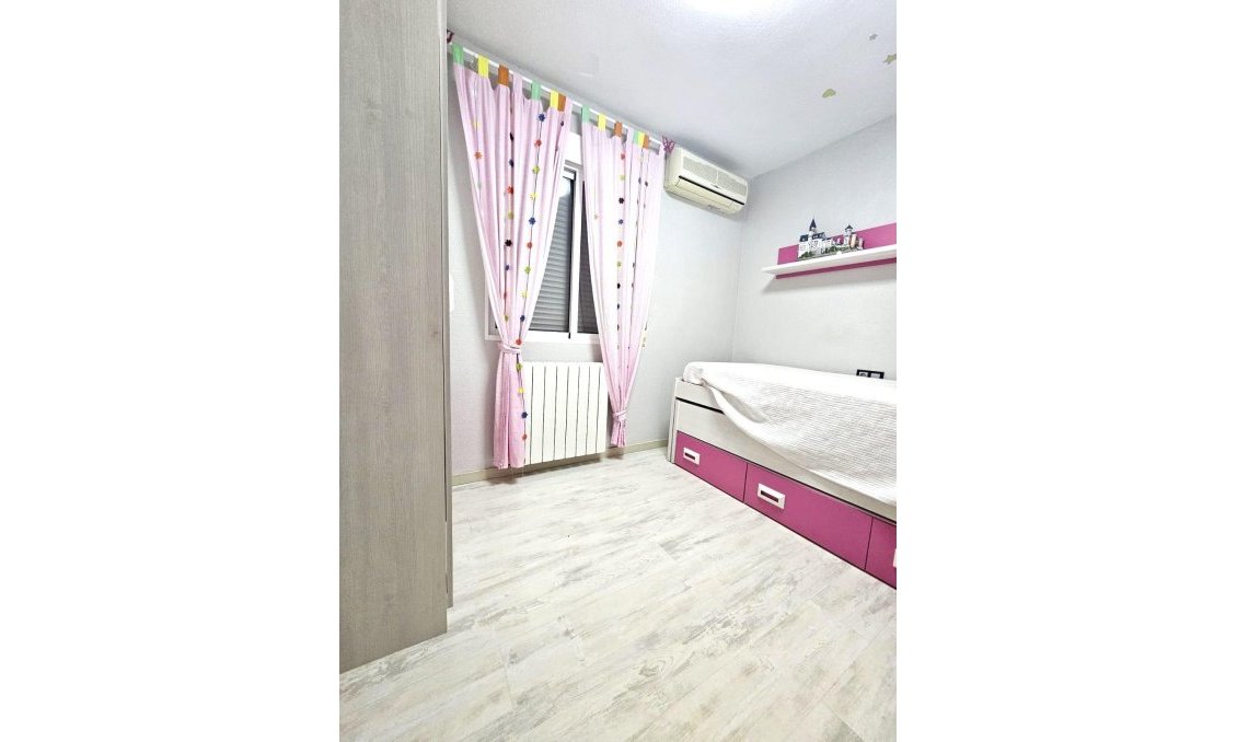 Resale - Townhouse -
Orihuela Costa - Los Altos