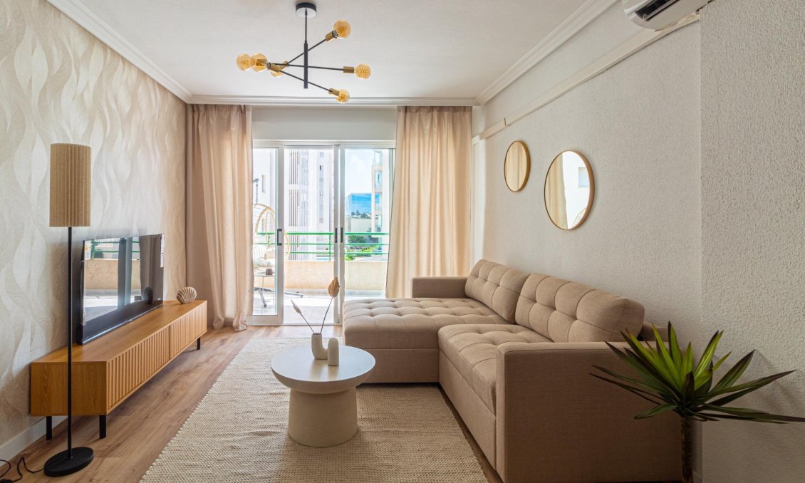 Használt Ingatlanok - Apartman -
Torrevieja - La Mata Pueblo