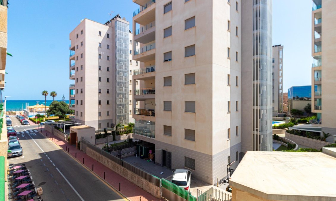 Használt Ingatlanok - Apartman -
Torrevieja - La Mata Pueblo