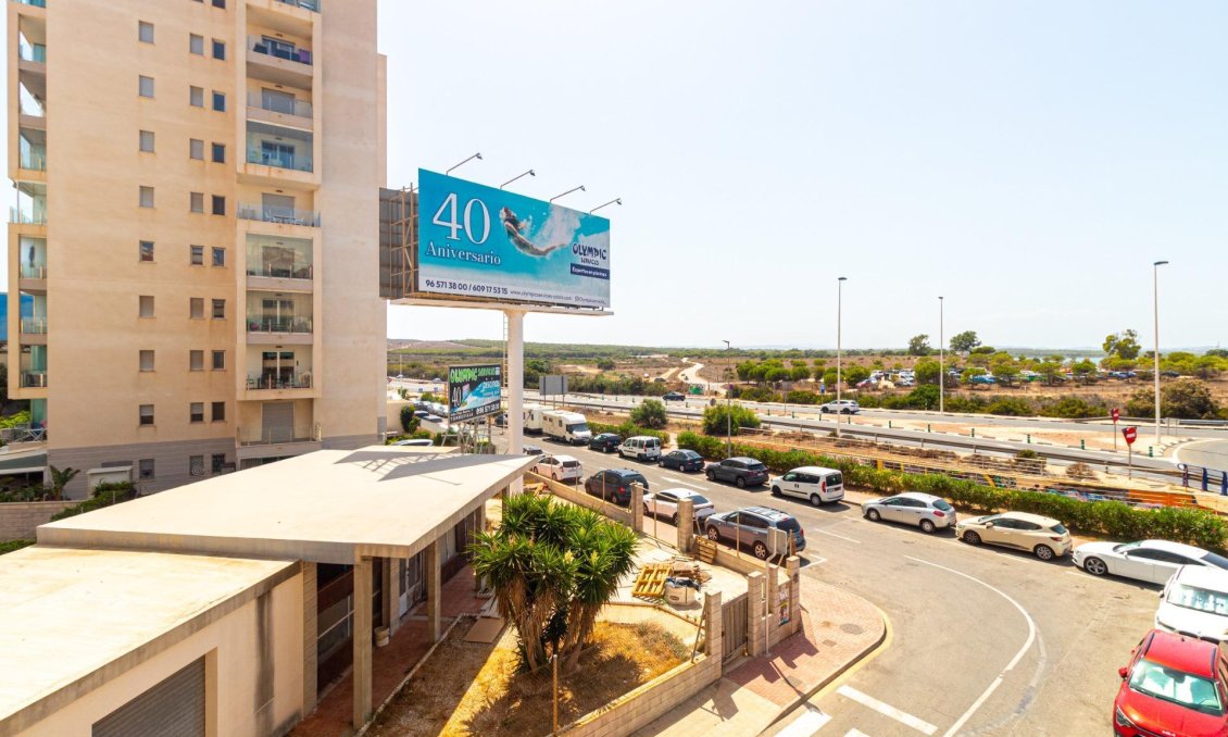 Használt Ingatlanok - Apartman -
Torrevieja - La Mata Pueblo